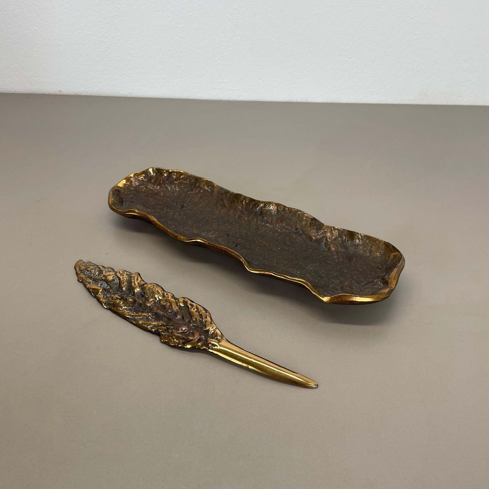 Bronze Desk Shell Plate And Letter Opener Auböck Hagenauer Era, Germany, 1970s photo for sale