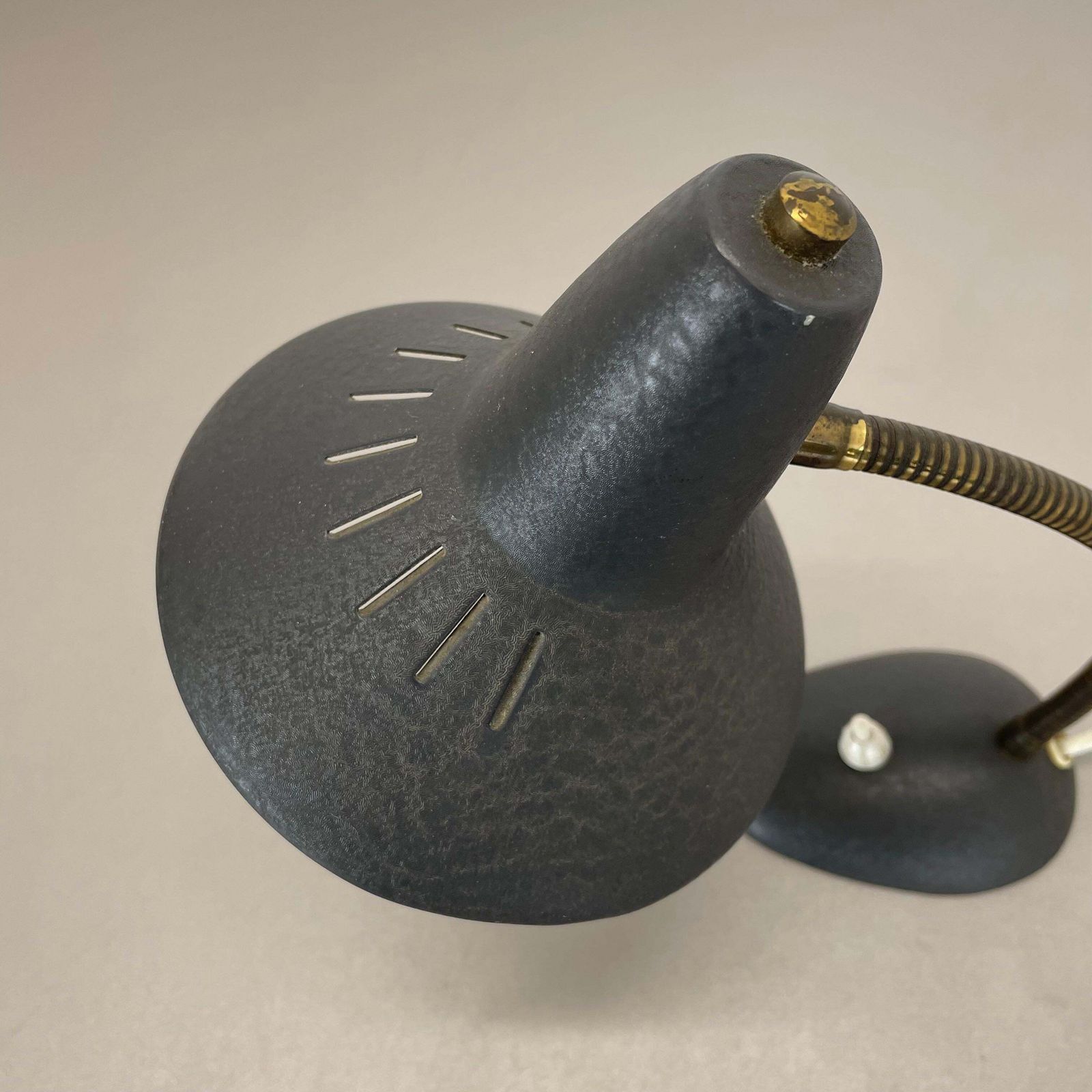 487.0 Original Hollywood Regency Stilnovo Style Brass Sputnik Table Light, Italy 1950s photo