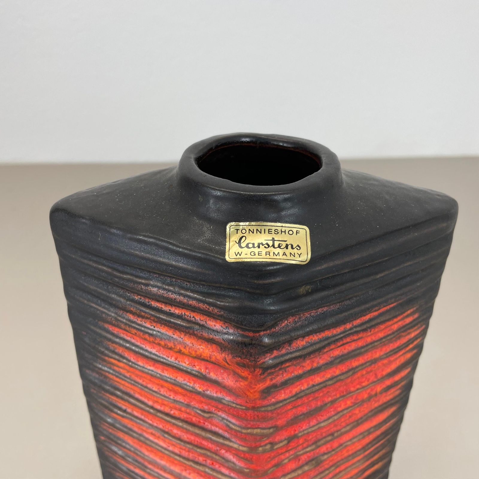 Large 20cm Ceramic Brutalist Vase Fat Lava Carstens Tönnieshof, Germany, 1970s photo 310.0