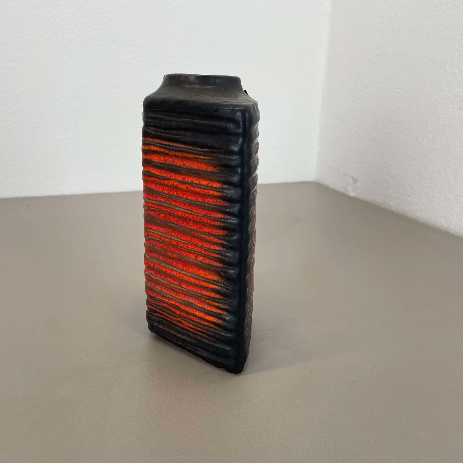 310.0 Large 20cm Ceramic Brutalist Vase Fat Lava Carstens Tönnieshof, Germany, 1970s photo