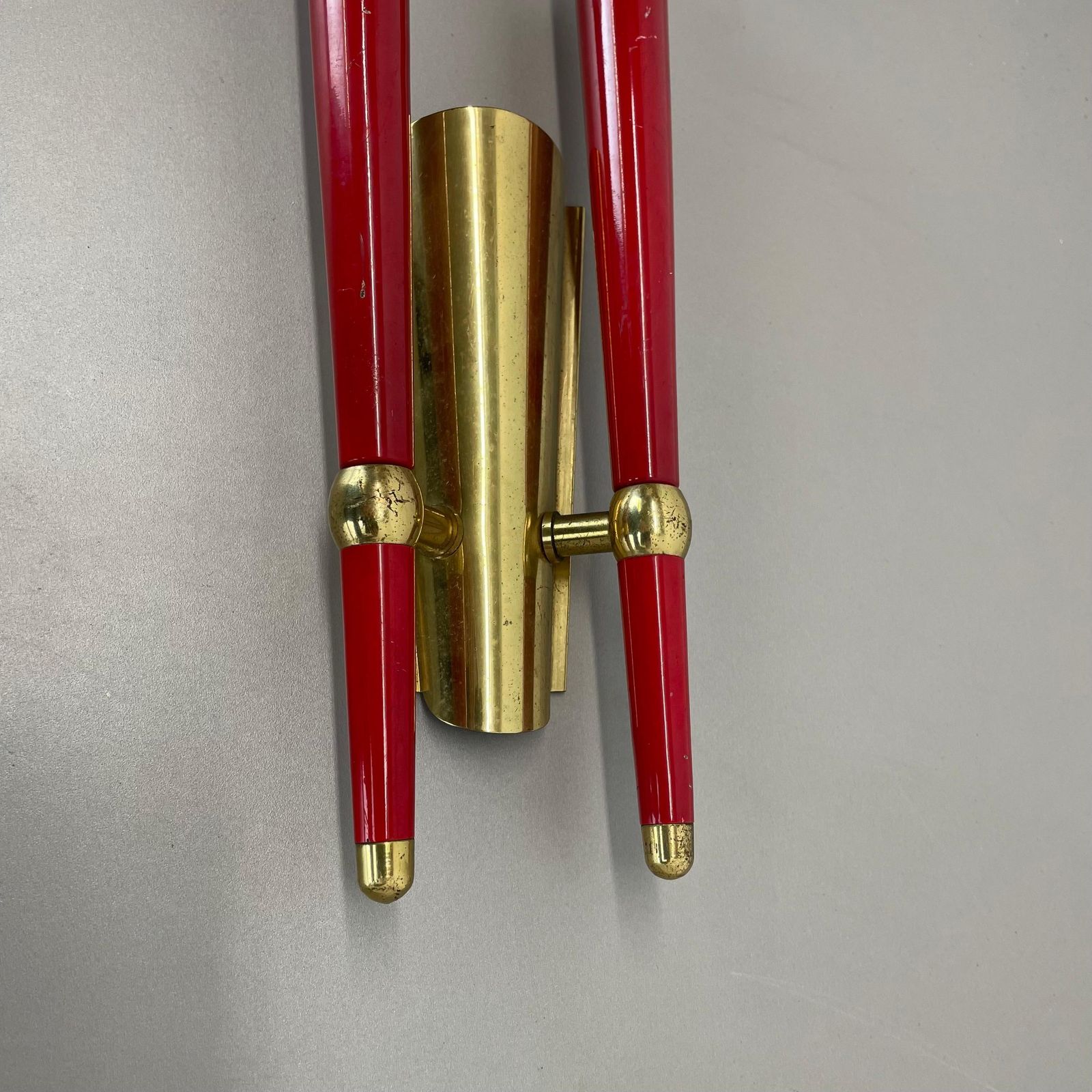 796.0 Rare Minimalist 32cm Brass Stilnovo Style Theatre Wall Light Sconce, Italy 1950s photo