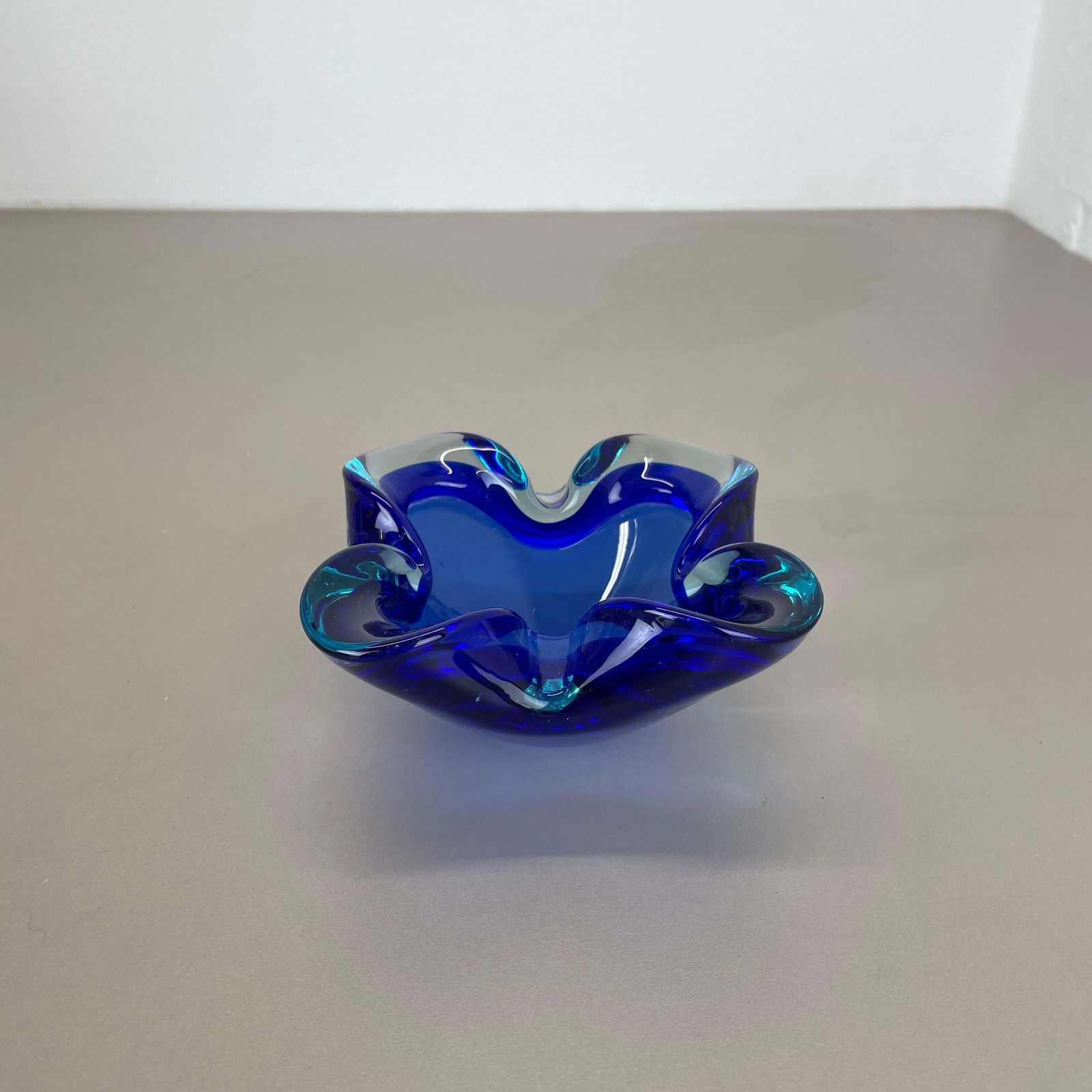 Unique Large Blue Murano Glass Multicolor Bowl Element Shell Italy, 1970 photo 477.0