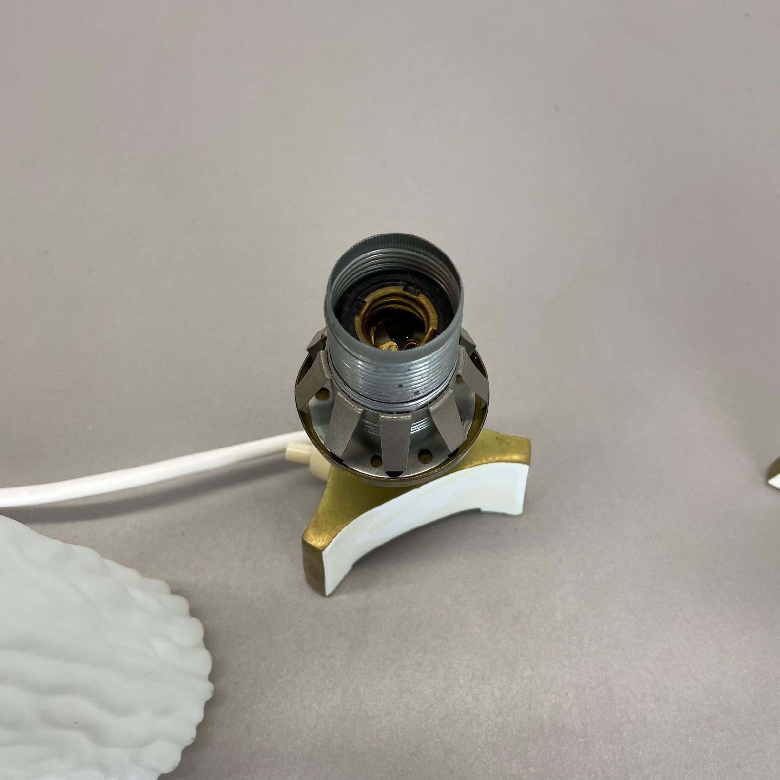 photo vinterior Set Of 2 Stilnovo Sarfatti Style "Cone" Glass And Brass Table Light, Italy 1950s