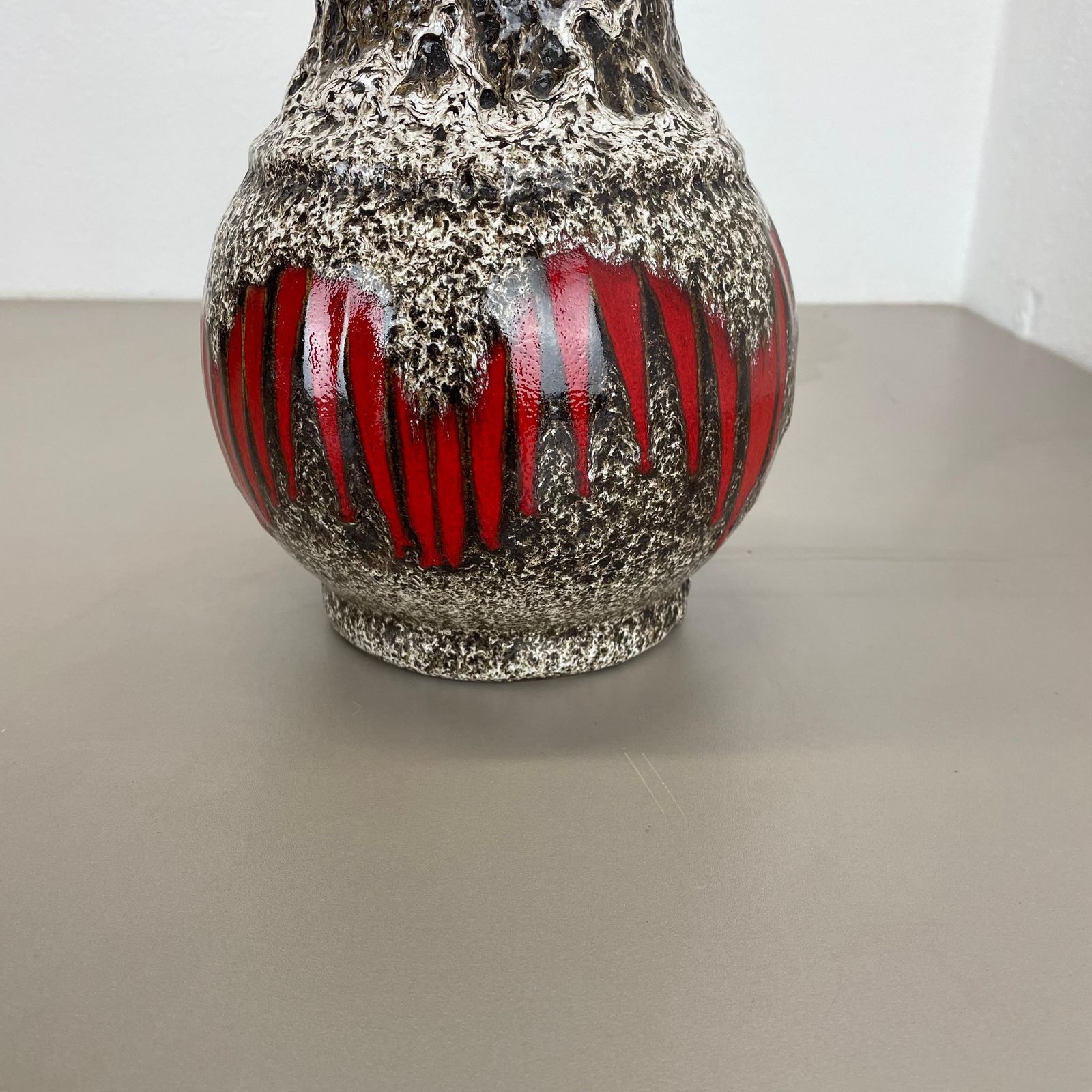 photo vinterior Large 26cm Zig Zag Lora Pottery Fat Lava Vase By Scheurich, Germany, 1970s