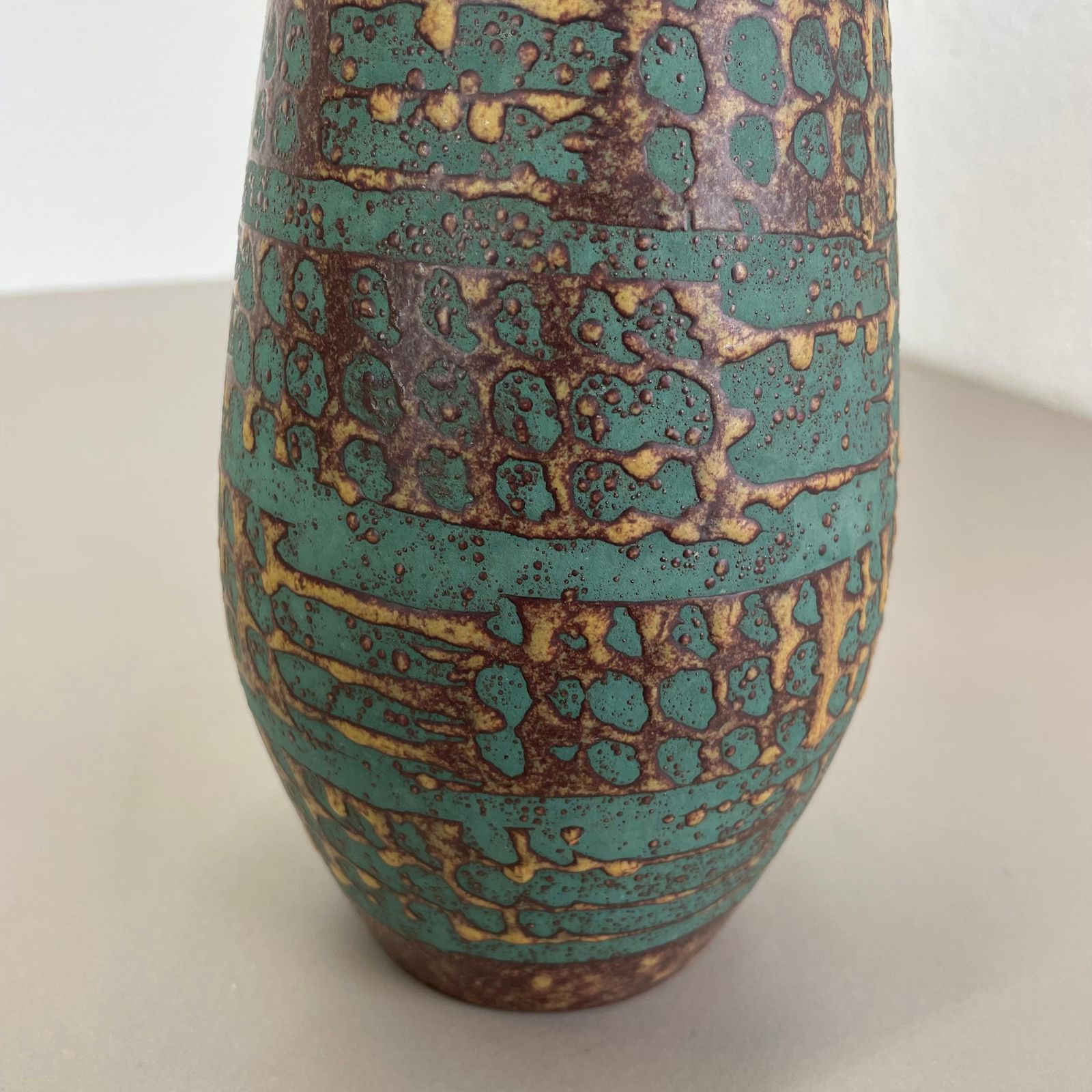 Large 25cm Ceramic Brutalist Vase Fat Lava Carstens Tönnieshof, Germany, 1970s photo vinterior