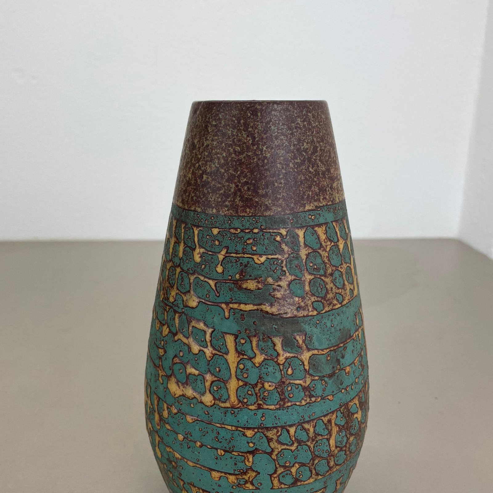 310.0 Large 25cm Ceramic Brutalist Vase Fat Lava Carstens Tönnieshof, Germany, 1970s photo