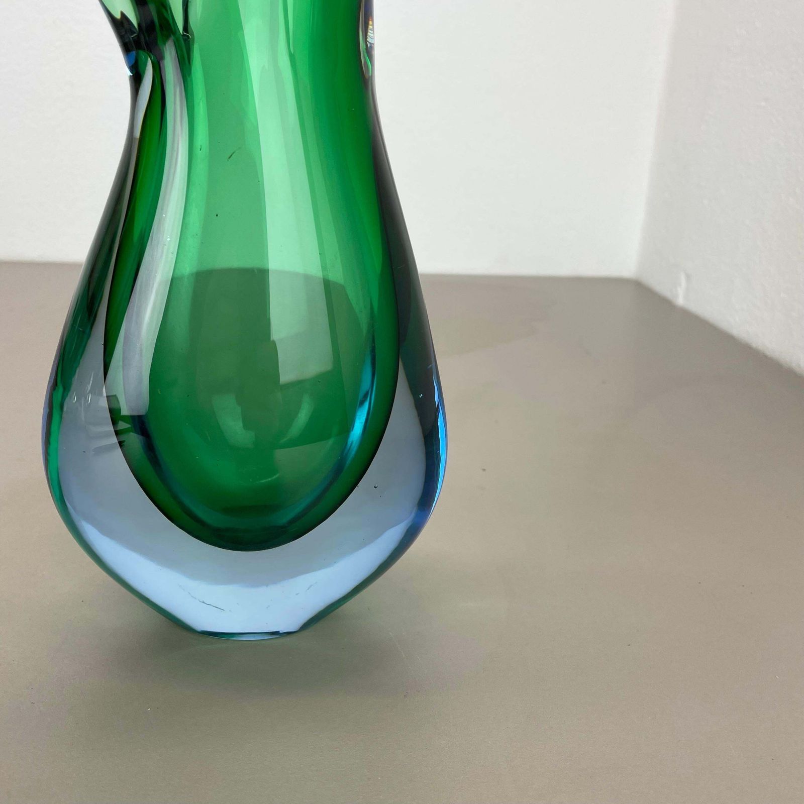 Large 31cm Green Murano Glass Sommerso Vase By Flavio Poli Attr., Italy, 1970 photo vinterior