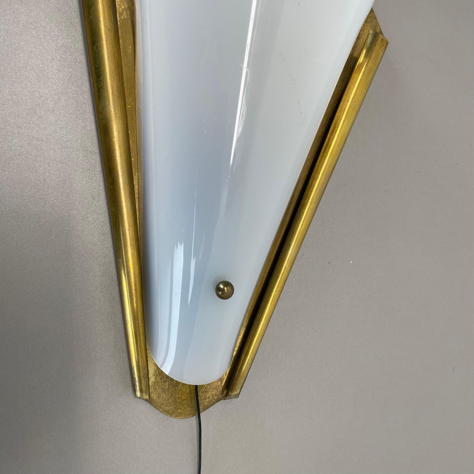 Rare Minimalist Brass And Plexiglass Stilnovo Style Wall Light, Italy 1950s photo Lighting