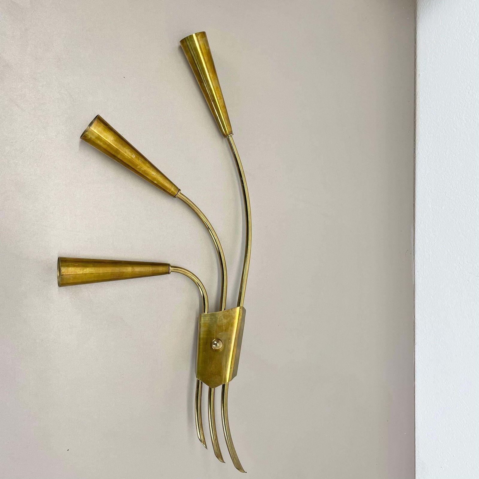 Rare Minimalist 53cm Brass Stilnovo Style Theatre Wall Light Sconce, Italy 1950s photo vintage