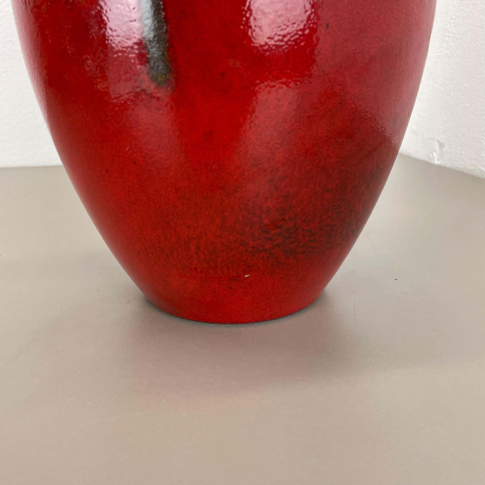 photo vintage Large Pottery Fat Lava "Lora Style" 279 38 Floor Vase Made By Scheurich, 1970s