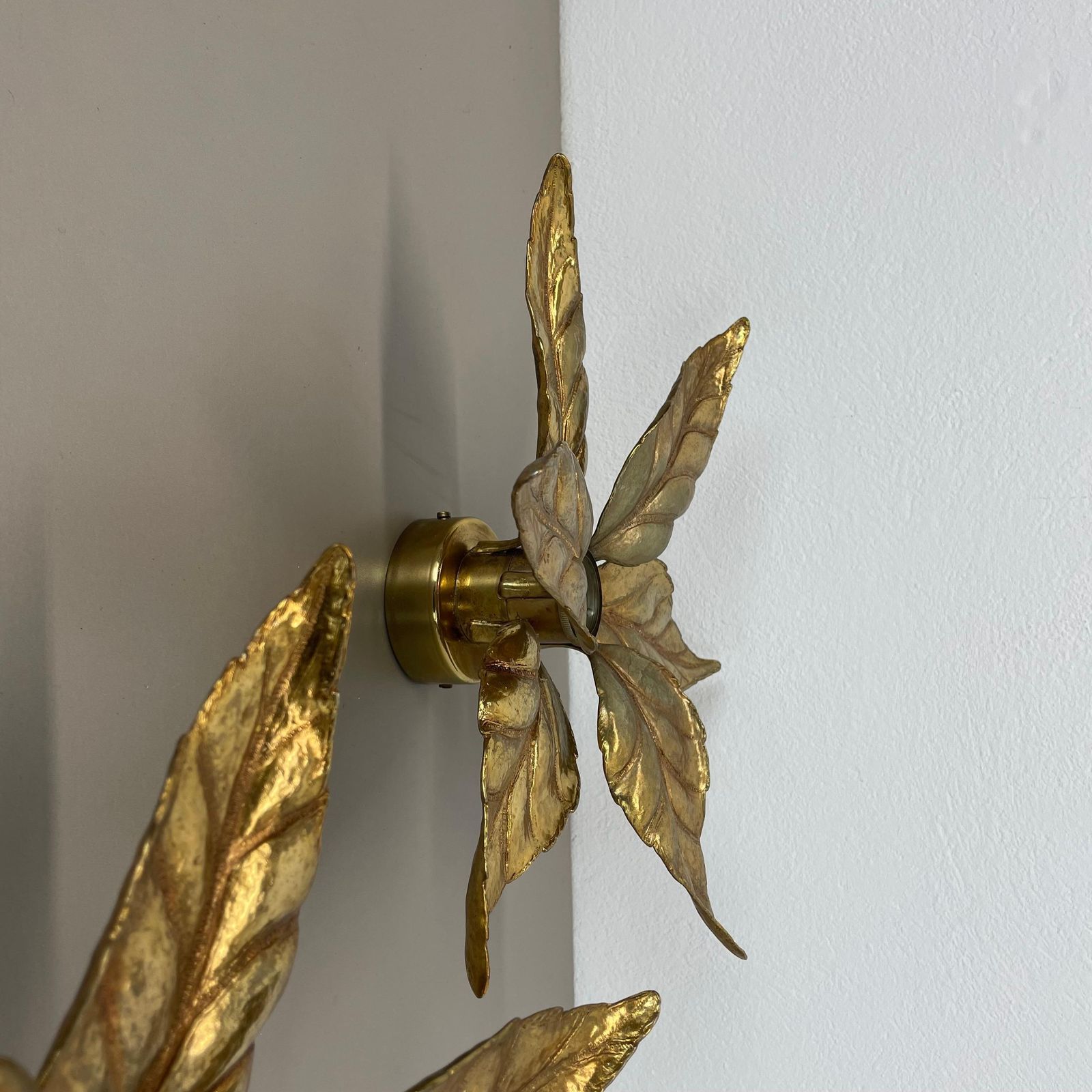 photo vintage Set Of 2 Brutalist Brass Metal Wall Ceiling Light By Willy Daro, Belgium 1980s