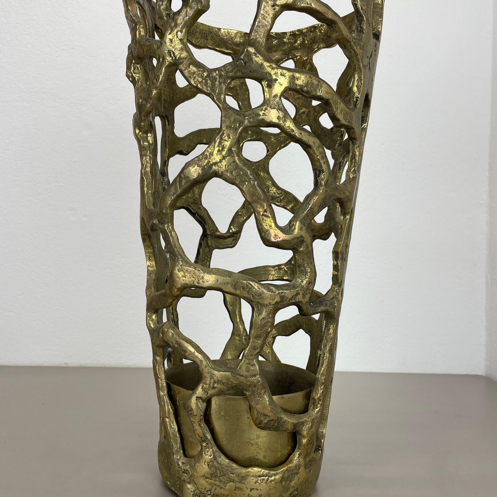 Home Decor Hollywood Regency Solid 11kg Brutalist Brass Umbrella Stand, Italy, 1970s photo