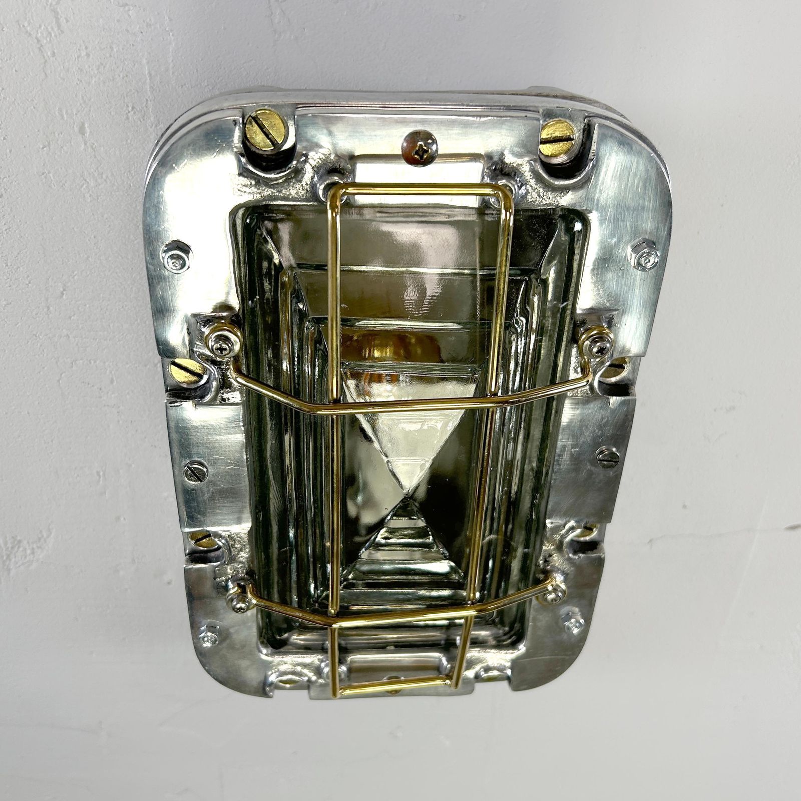 photo furniture British Late Century Cast Aluminium
