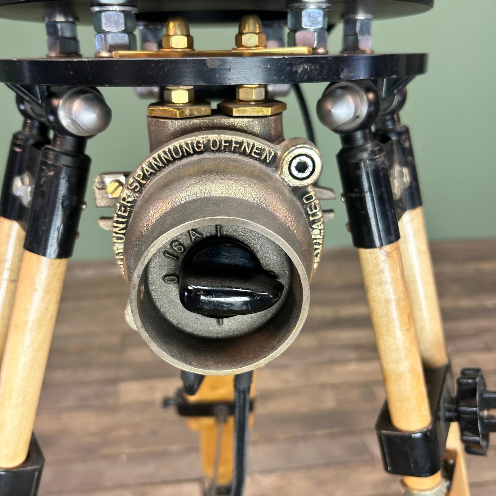 1970's Japanese Brass Industrial Signalling Lamp Tripod By Shonan Kosakusho photo vintage
