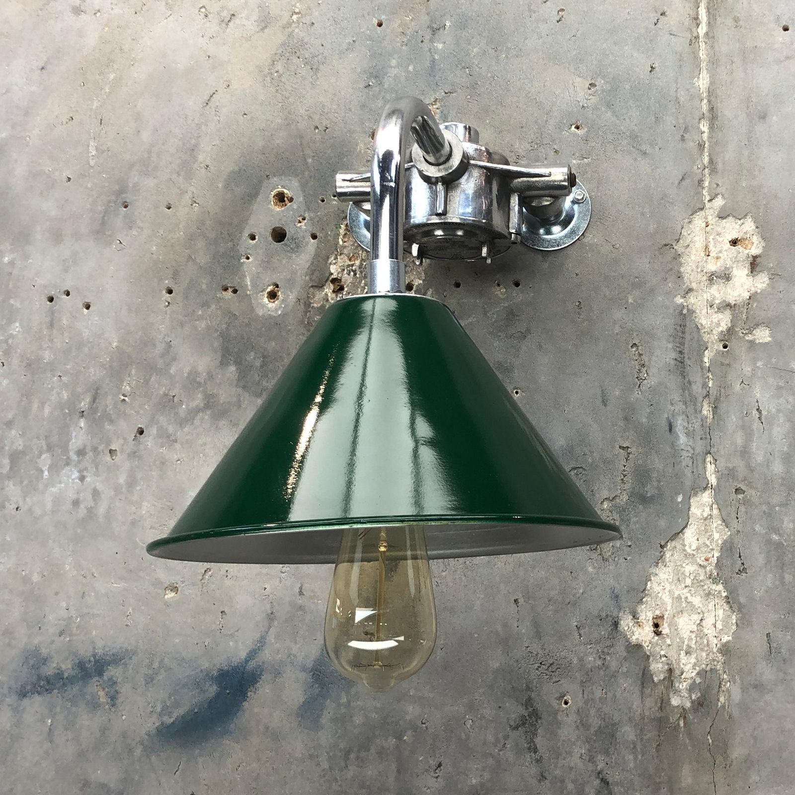 1980s Ex British Army Lamp Shade And Galvanized Steel Short Reach Cantilever photo vinterior