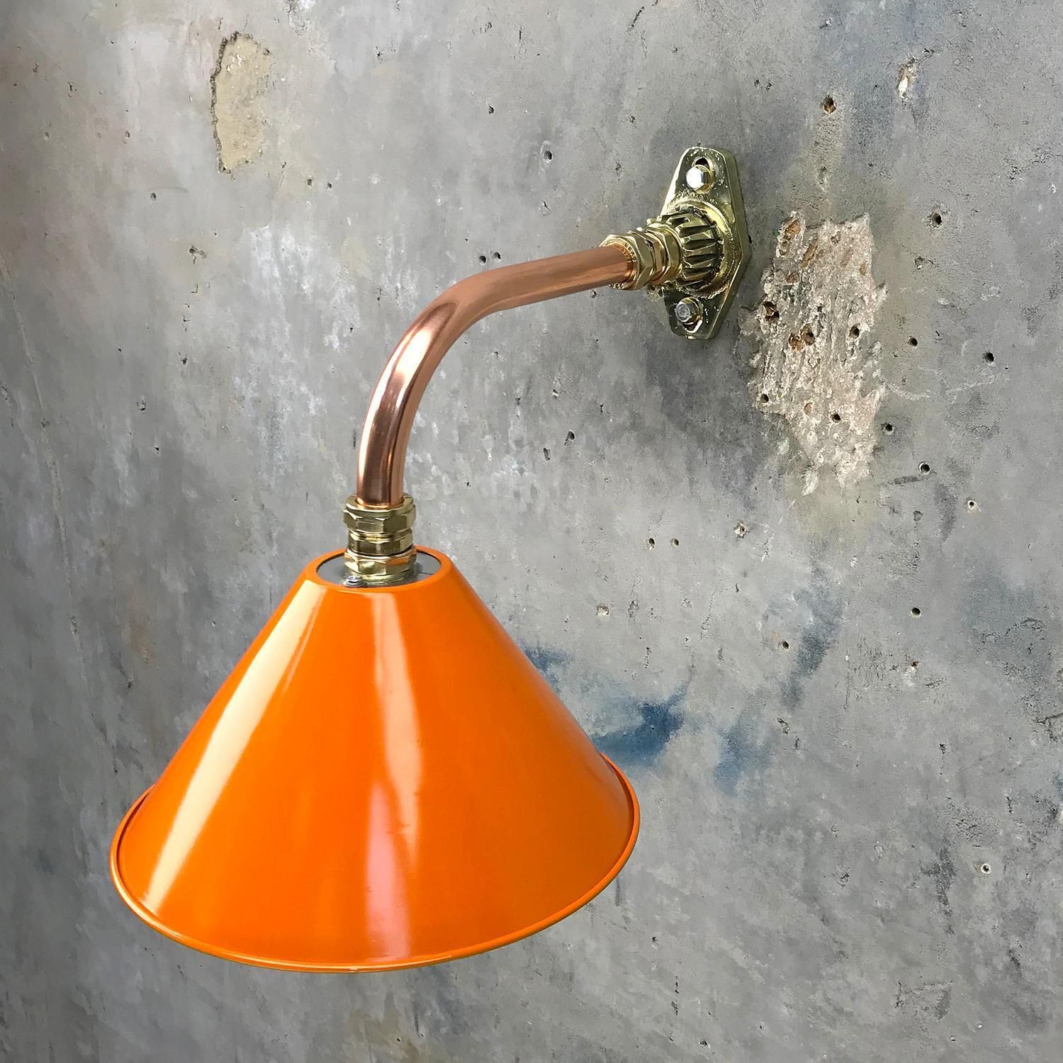 photo vintage 1980s Ex British Army Light Shade / Copper & Brass Cantilever, Custom Colours