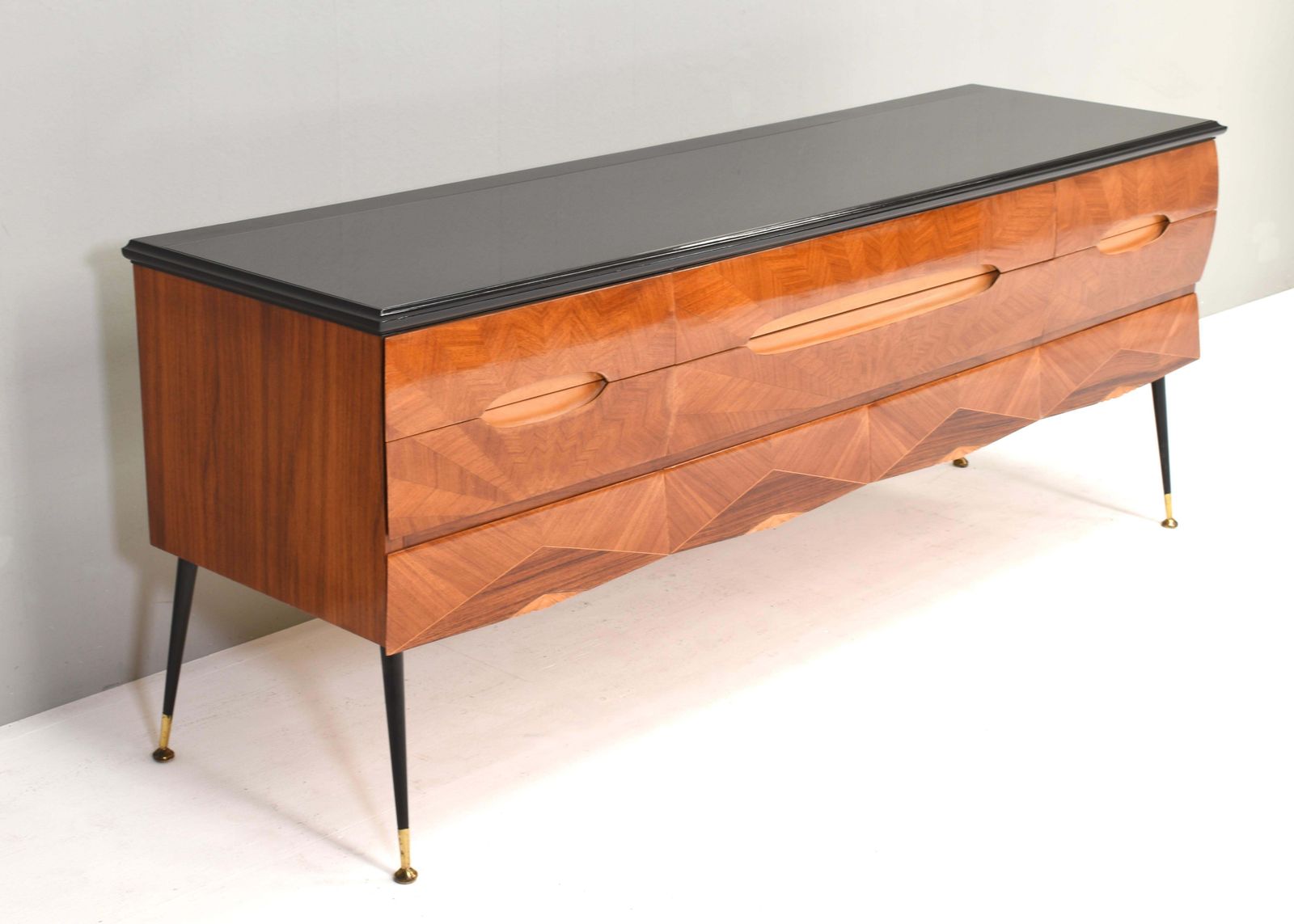 5051.0 Italian Sideboard Attributed To Vittorio Dassi In Walnut, Glass And Brass, 1950s photo