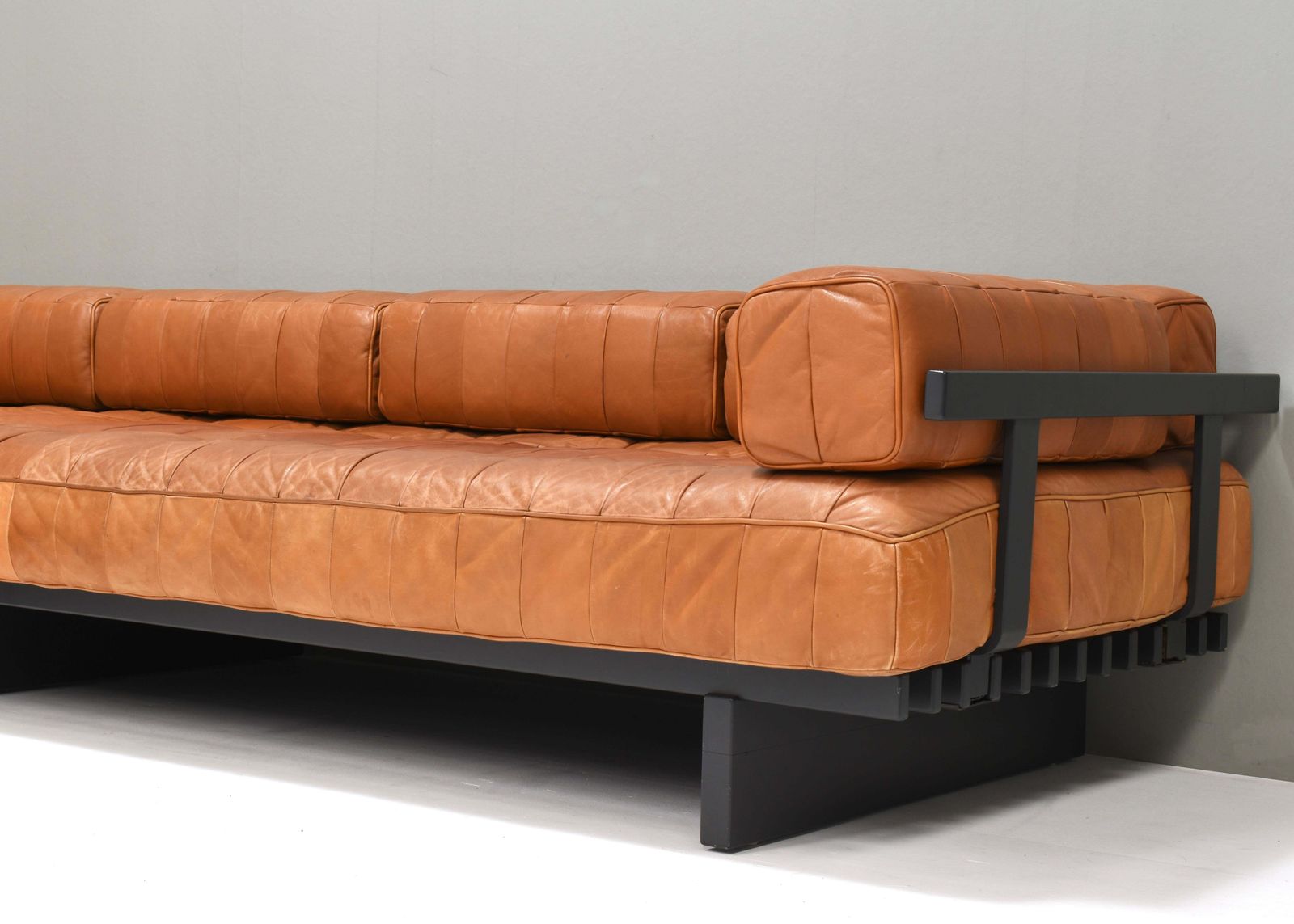 Pair Of De Sede Ds80 Daybed Sofas In Cognac Tan Leather   Switzerland, 1970s photo vintage