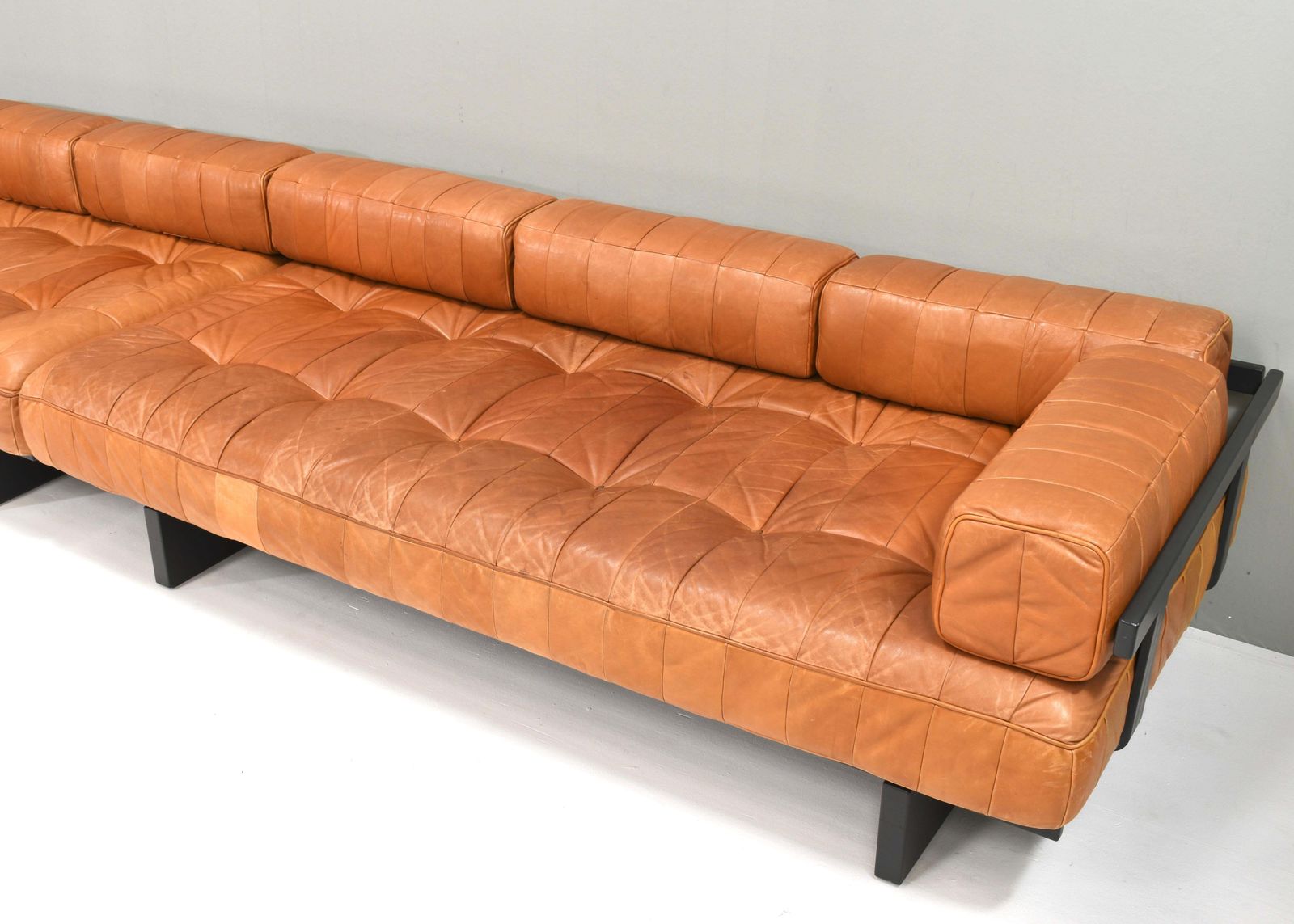 photo furniture Pair Of De Sede Ds80 Daybed Sofas In Cognac Tan Leather   Switzerland, 1970s
