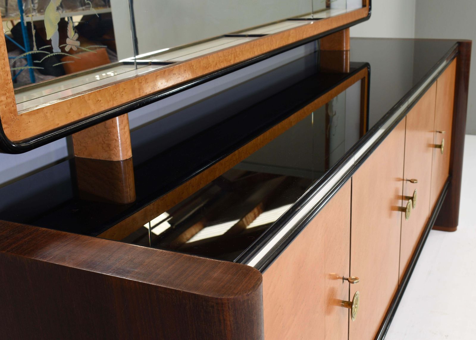 photo vintage 'Four Seasons' Sideboard With Illuminated Mirror In The Style Of Borsani   1930s