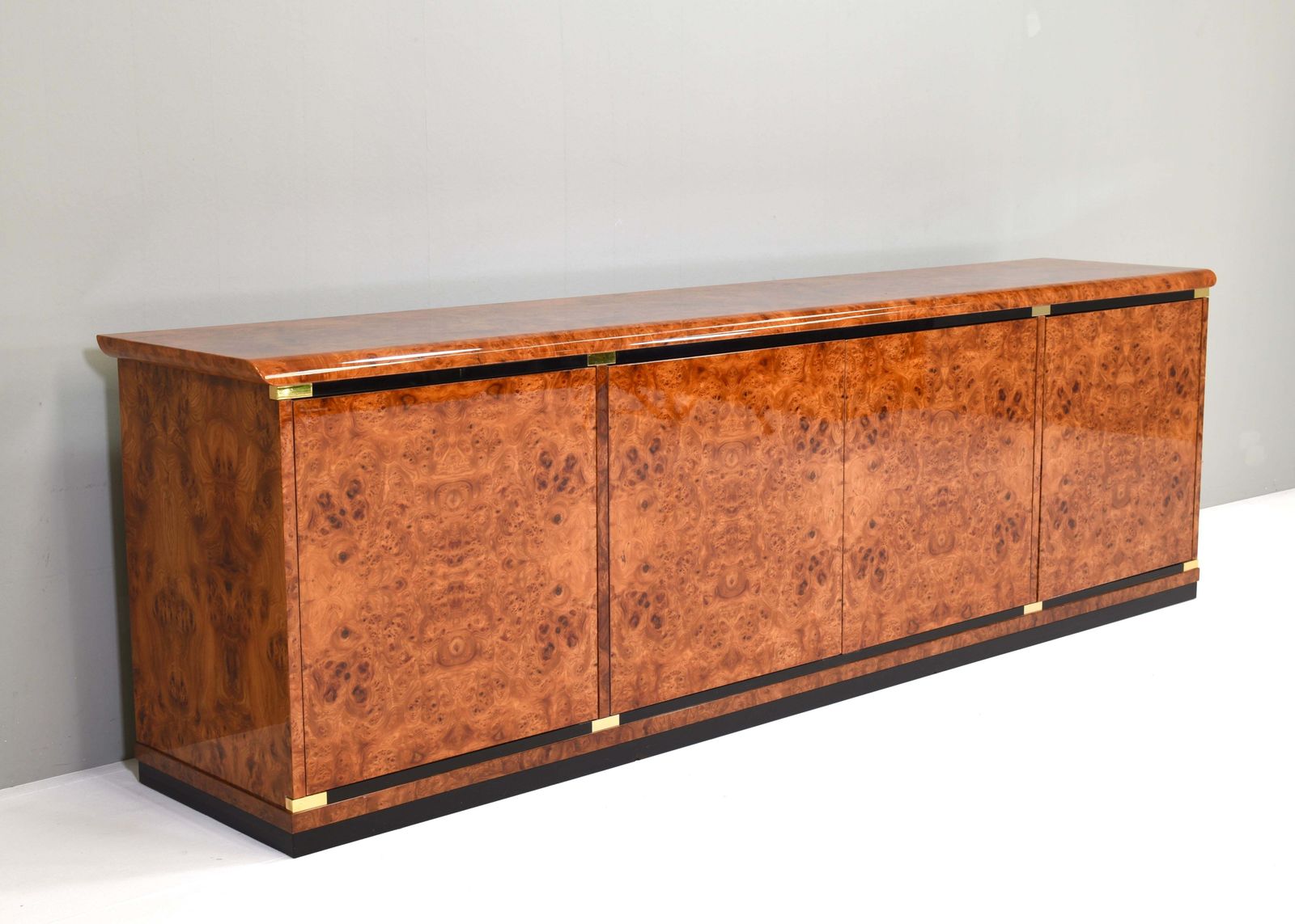 Italian Sideboard In Burlwood And Brass Details By Glam Furniture Italy, 1970's photo vinterior