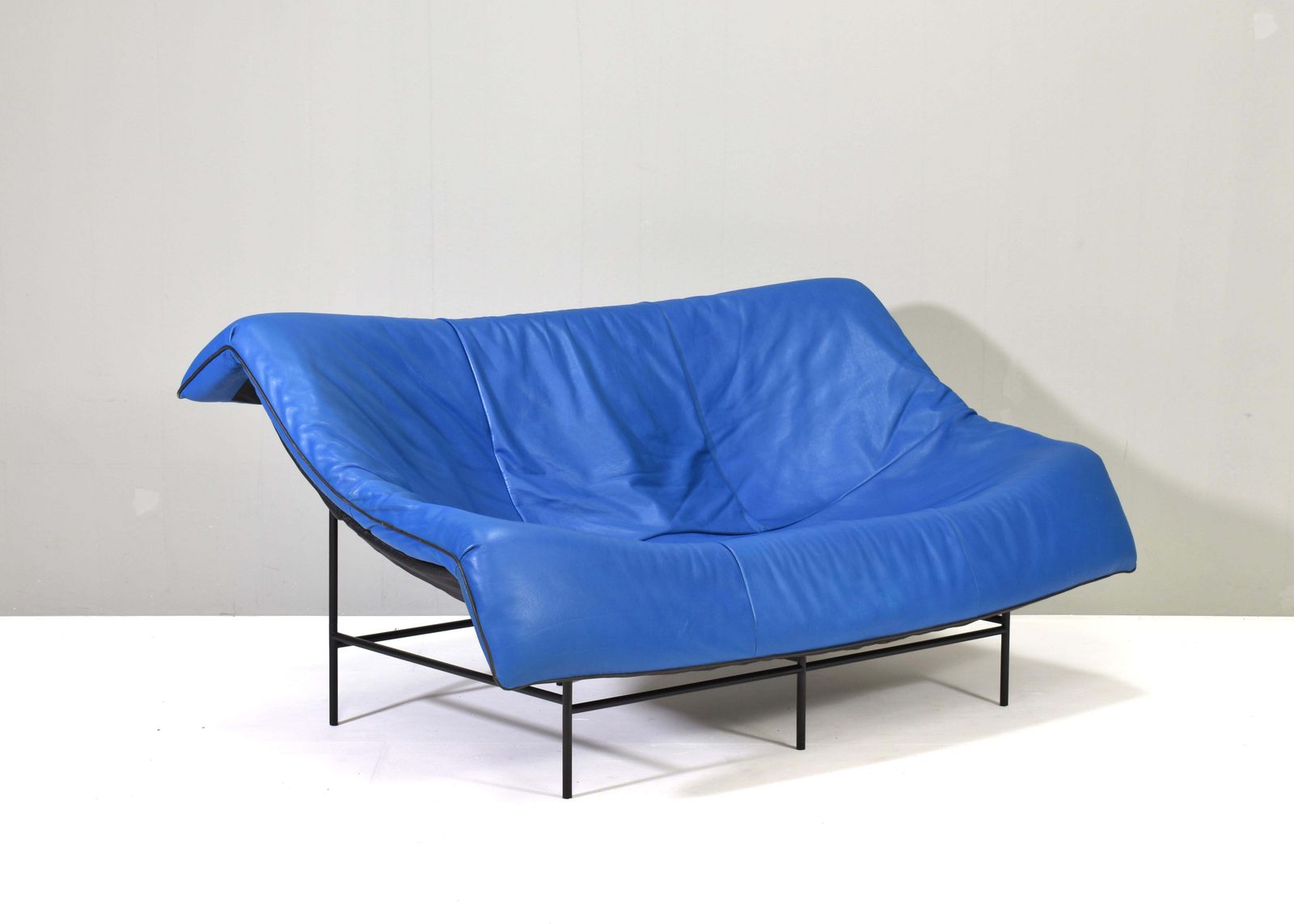 Butterfly Sofa In Leather By Gerard Van Den Berg For Montis, Netherlands, 1980's photo for sale