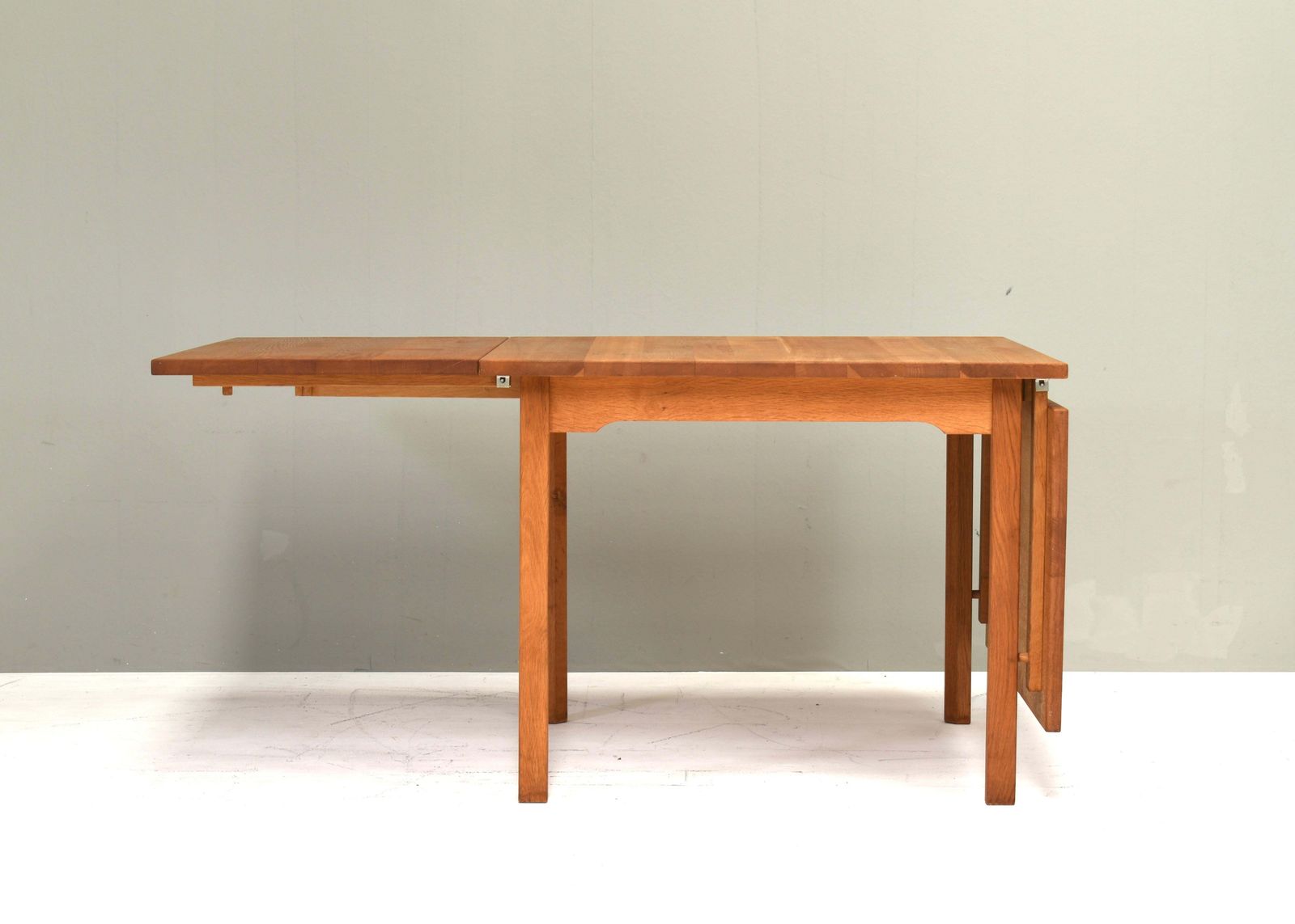 Scandinavian Drop Leaf Dining Table In Solid Oak, Scandinavia   Circa 1970 80 photo Furniture
