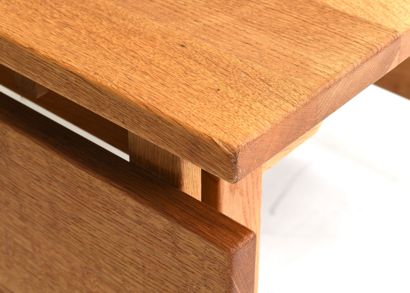 photo vintage Scandinavian Drop Leaf Dining Table In Solid Oak, Scandinavia   Circa 1970 80