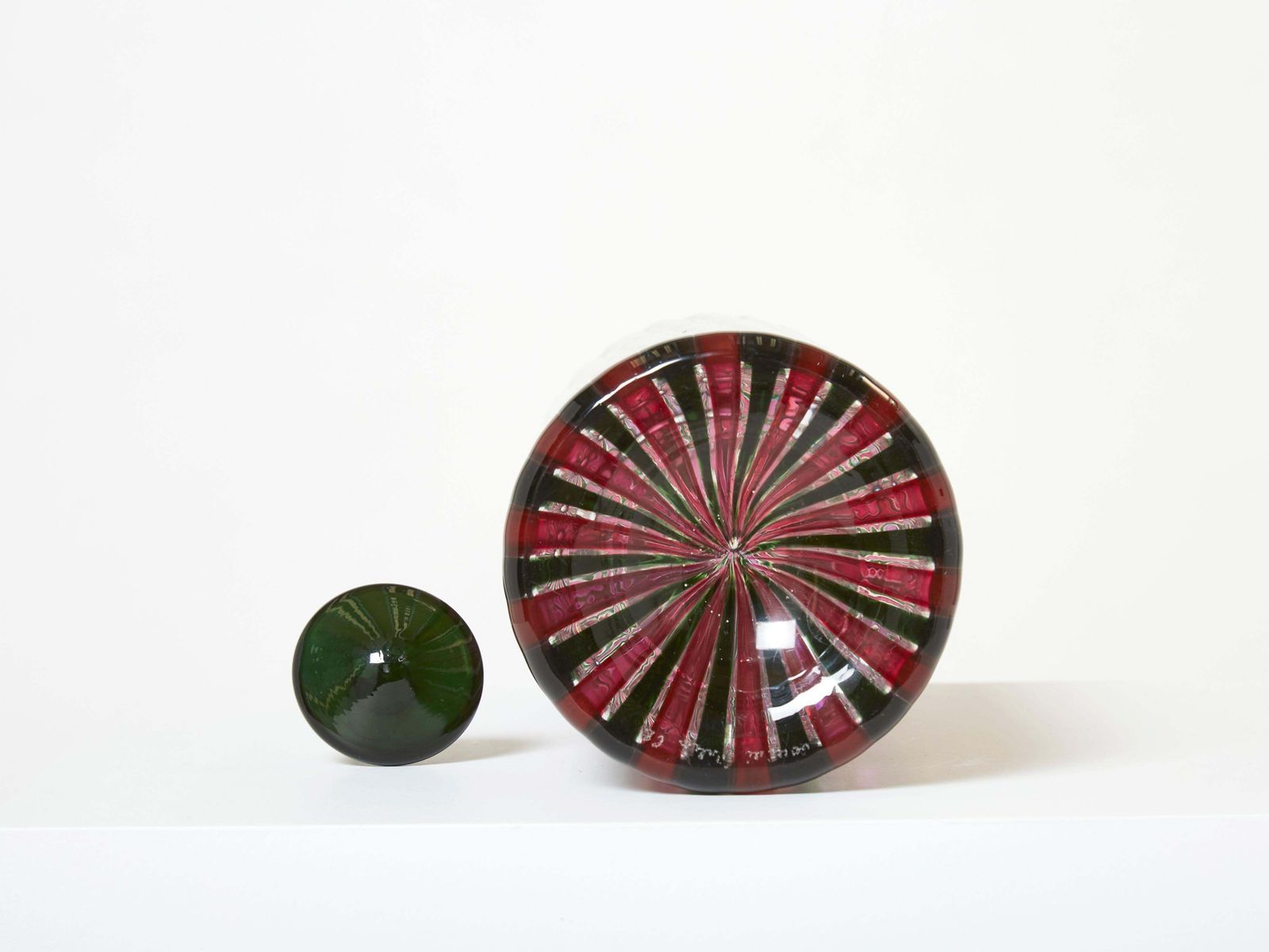 photo for sale Flacon Gio Ponti Paolo Venini en verre de Murano, série Morandiana, 1982
