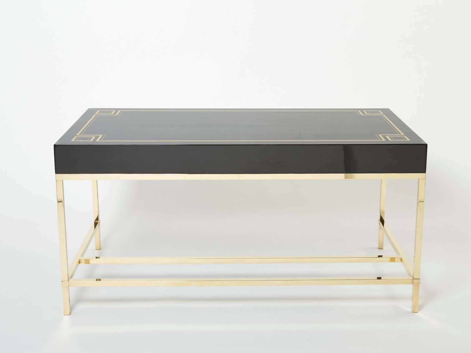 photo furniture Grand bureau Guy Lefevre Maison Jansen en laque noire et laiton, années 1970