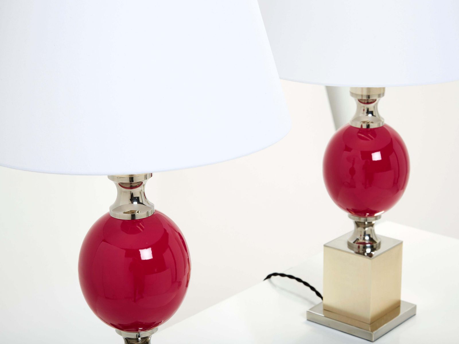 Paire de lampes de table en laiton émaillé chromé Philippe Barbier, années 1970 photo Luminaires