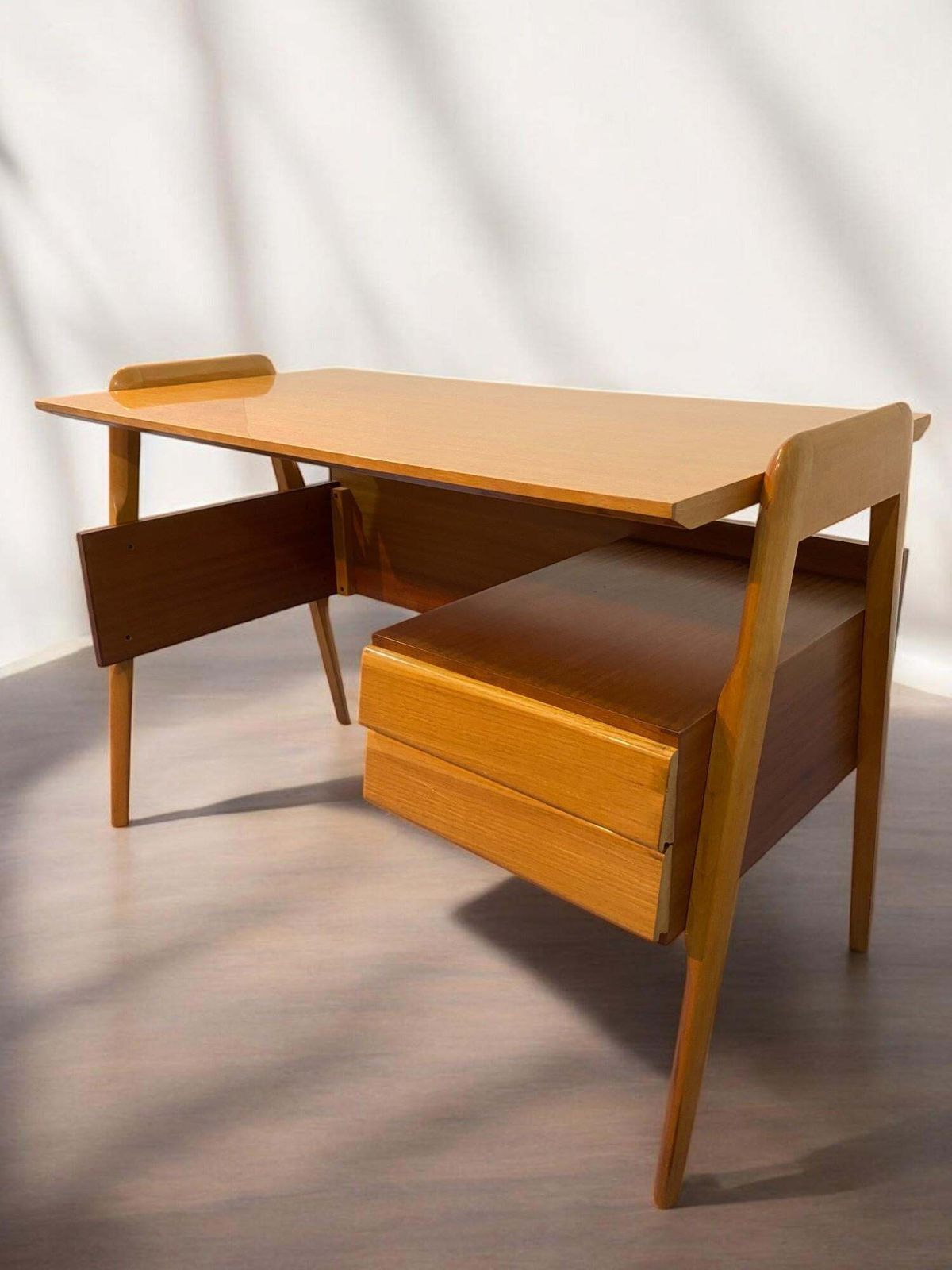 photo furniture Italian Mid Century Table Desk And Chair Designed By Vittorio Dassi In 1950s