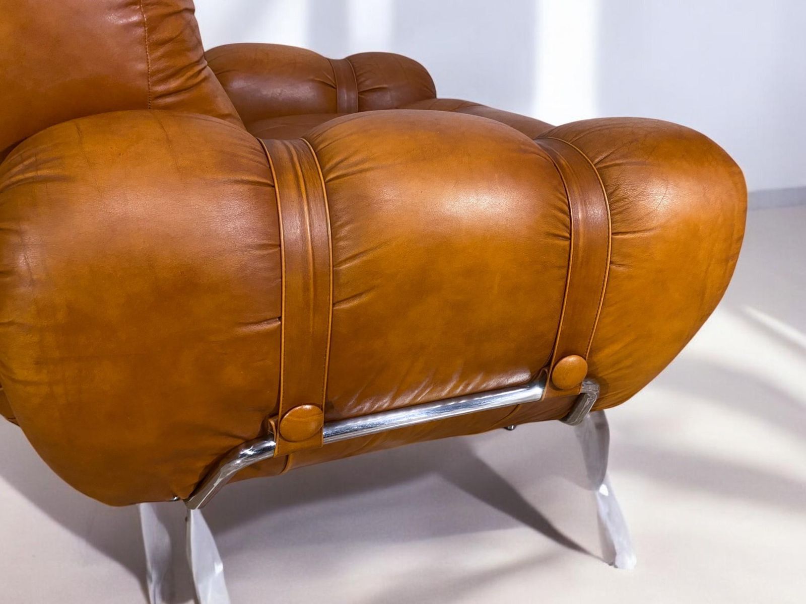 5285.0 Italian Mid Century Natural Leather Space Age Armchairs, 1970s photo