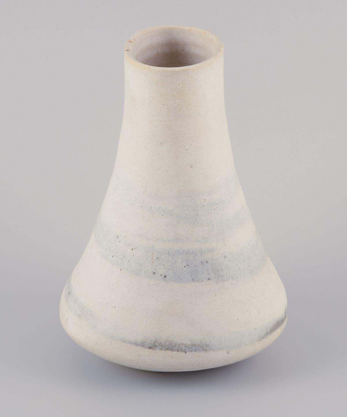 Lucie Rie, Austrian Born British Ceramicist. Unique Large Modernist Vase. photo for sale