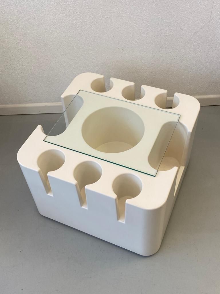"Bacco" Molded Plastic Bar Cart By Sergio Mazza For Artemide, Italy Ca. 1967 photo 1071.0