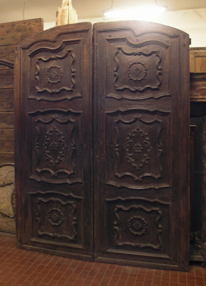 Solid And Baroque Double Leaf Walnut Entrance Door, Italy photo vinterior