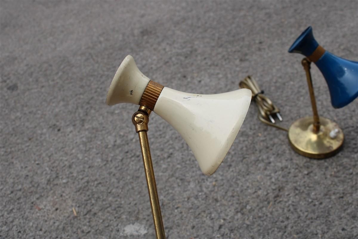 1019.0 Coppia Di Lampade Da Tavolo Italia 1950 In Ottone E Metallo Smaltato Blu E Beige photo