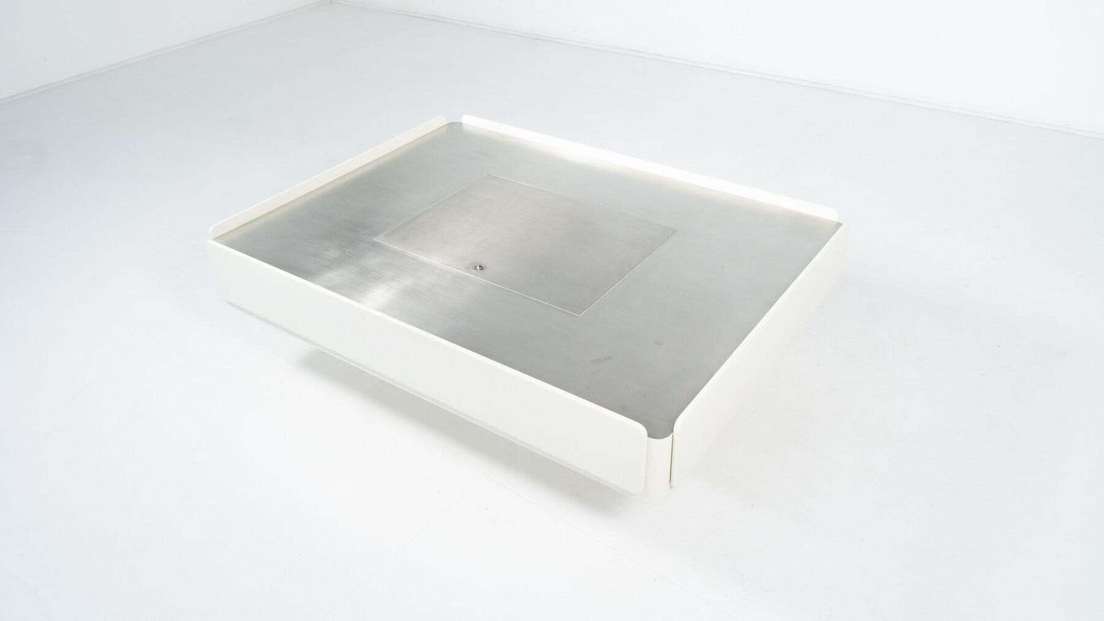 White Caori Coffee Table By Vico Magistretti For Gavina, Italy, 1960s photo 5416.0