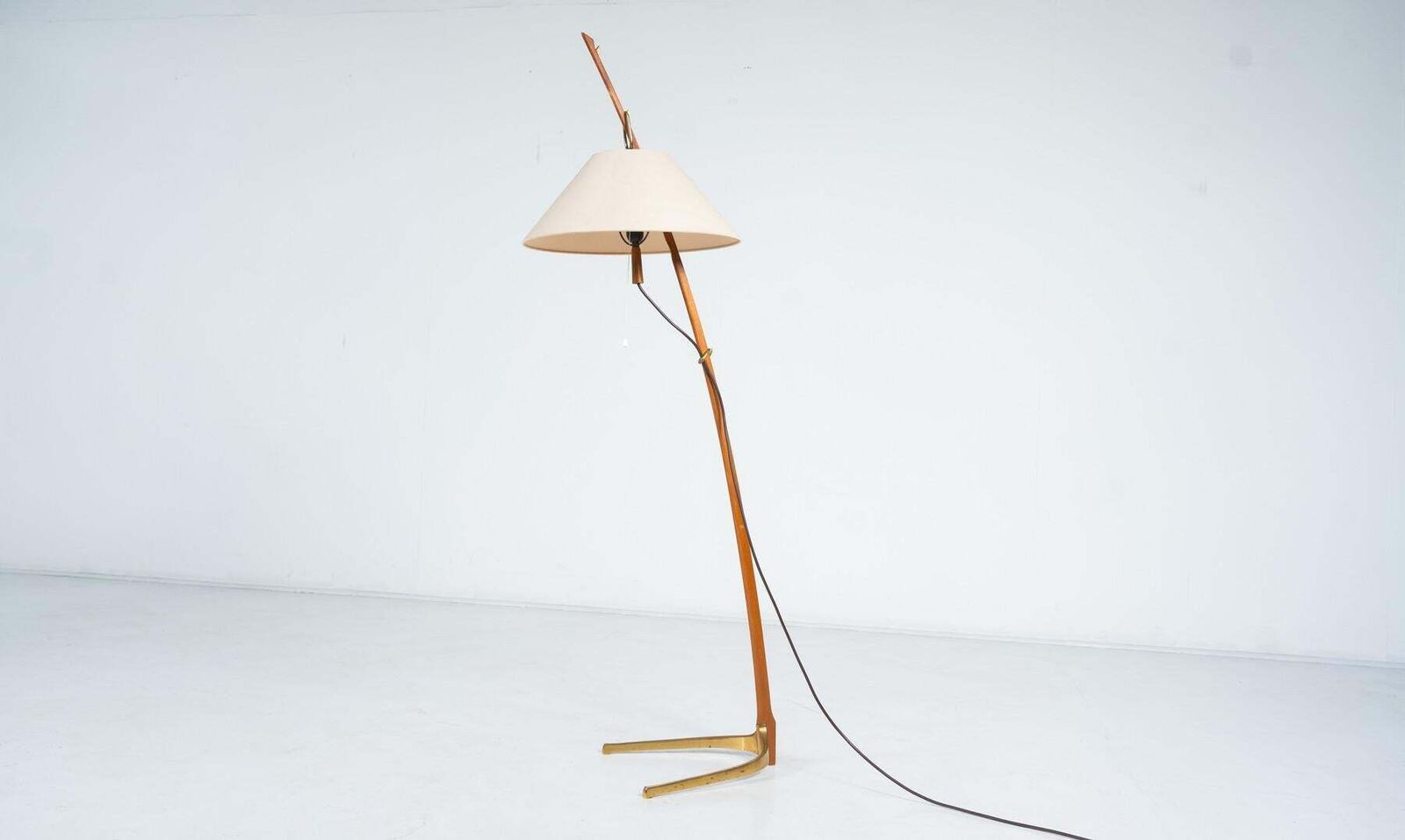 Mid Century Floor Lamp Model 2076 "Dornstab" By J.T Kalmar, Austria, 1950s photo vinterior