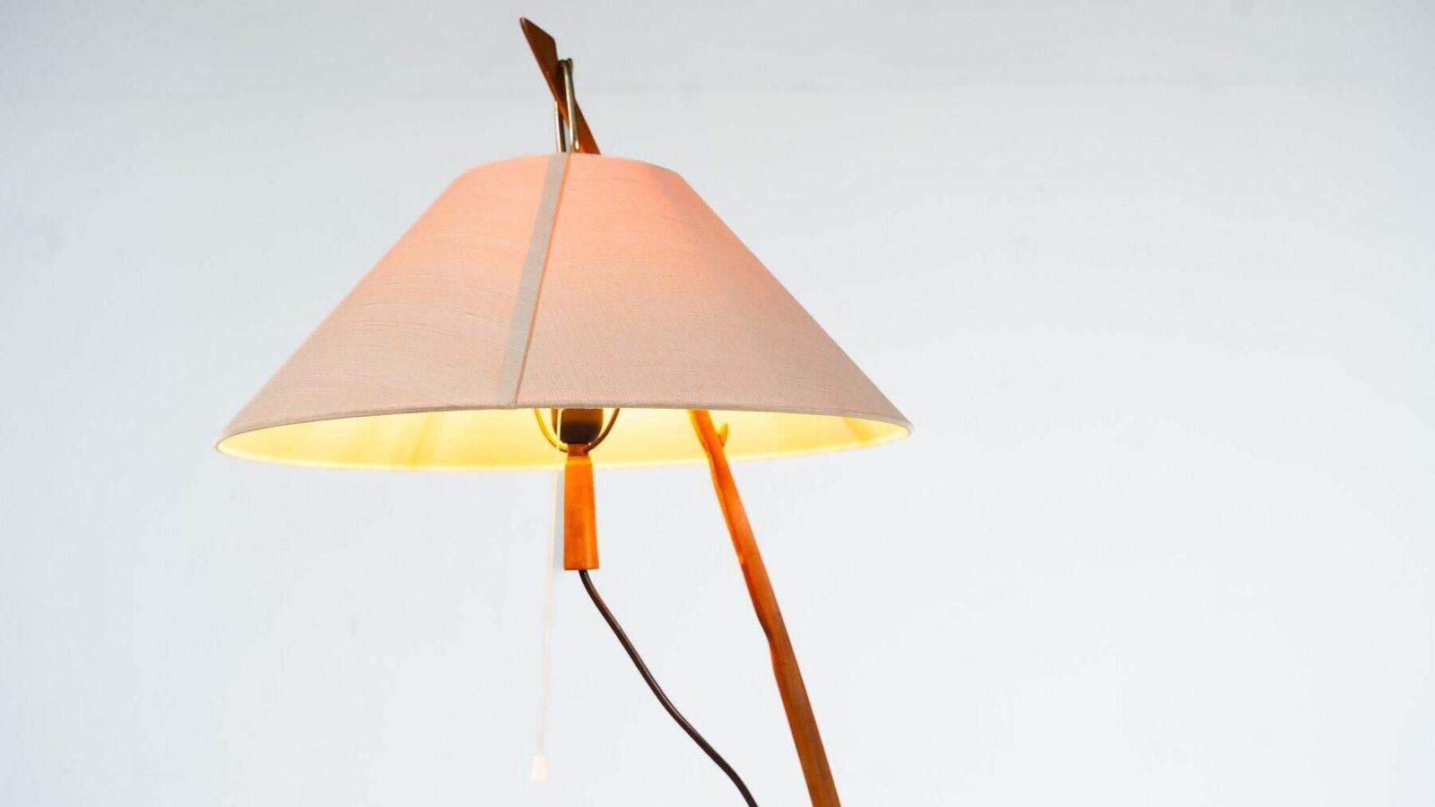 photo furniture Mid Century Floor Lamp Model 2076 "Dornstab" By J.T Kalmar, Austria, 1950s