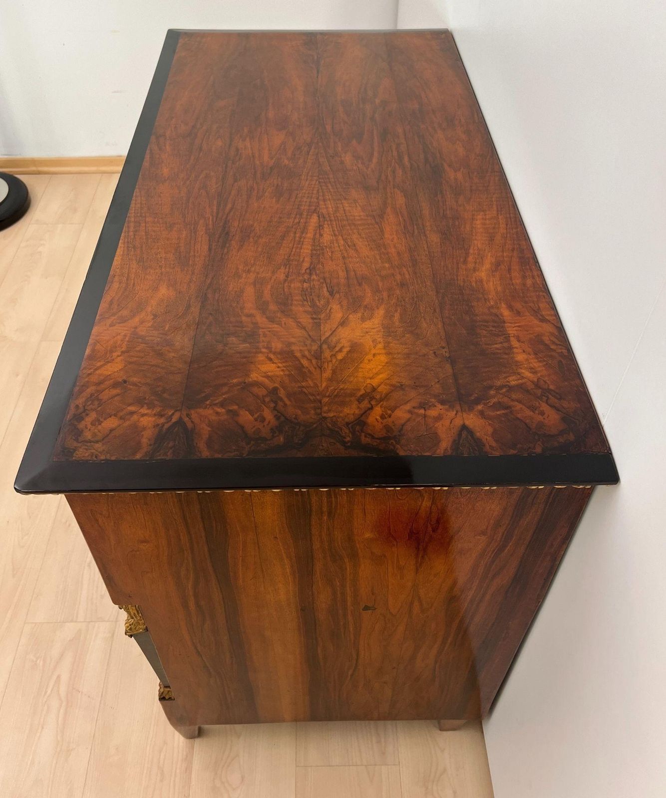 Biedermeier Chest, Walnut Veneer, Cherry, Gold Leaf, Brass, Austria Circa 1815 photo vinterior