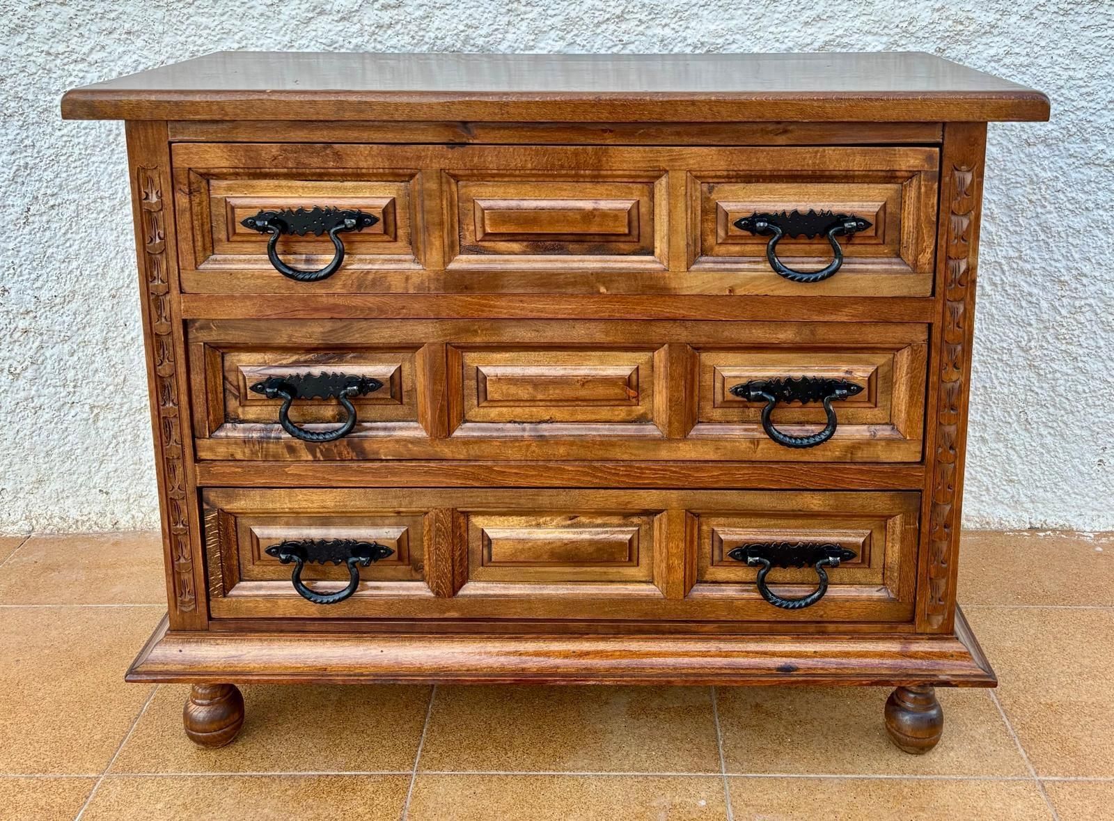 Commode vintage en noyer, années 1940 photo furniture