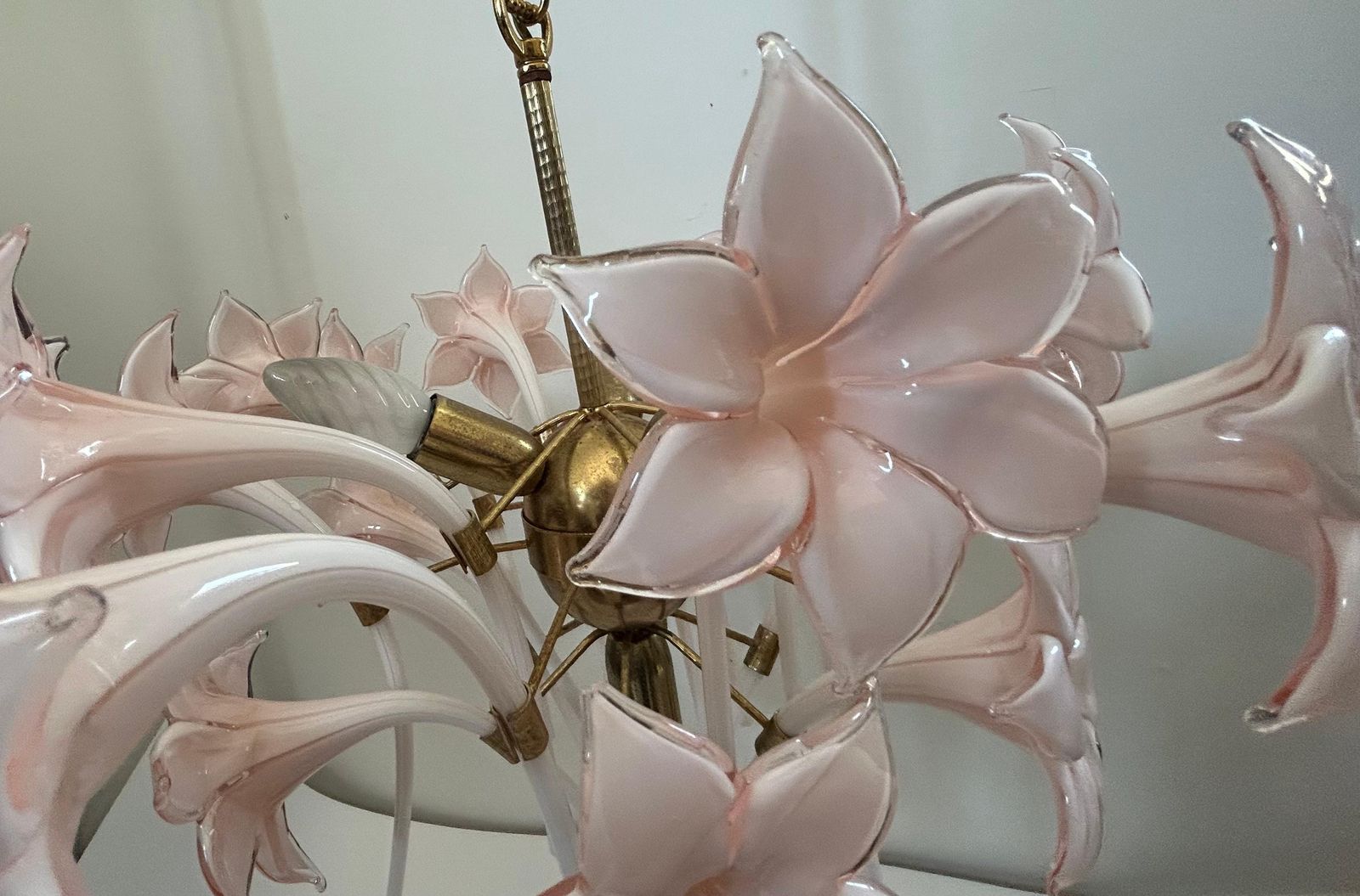 Pink Lily, Spectacular Murano Chandelier, 1980's photo vinterior