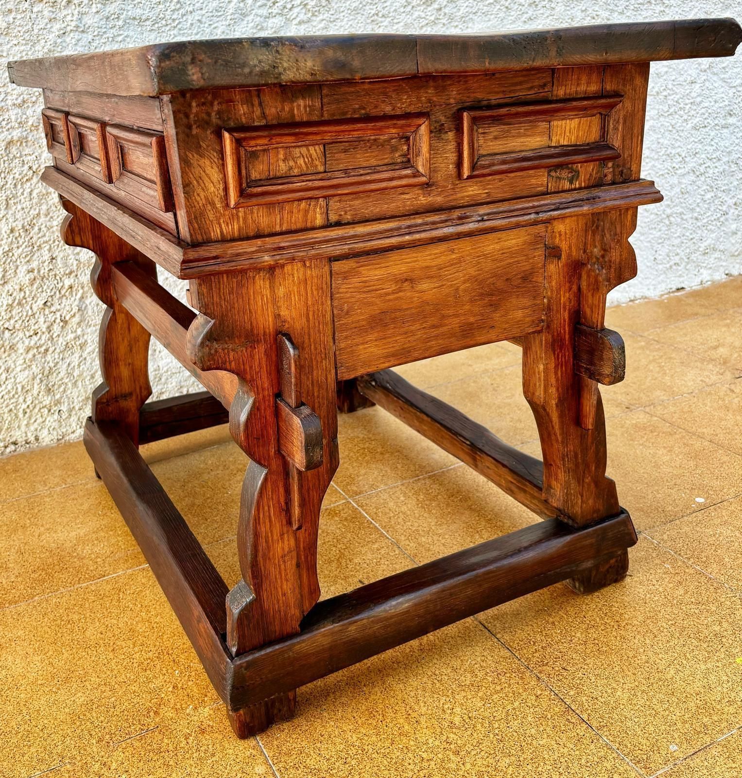 Vintage Pine Work Table, 1940s photo vinterior