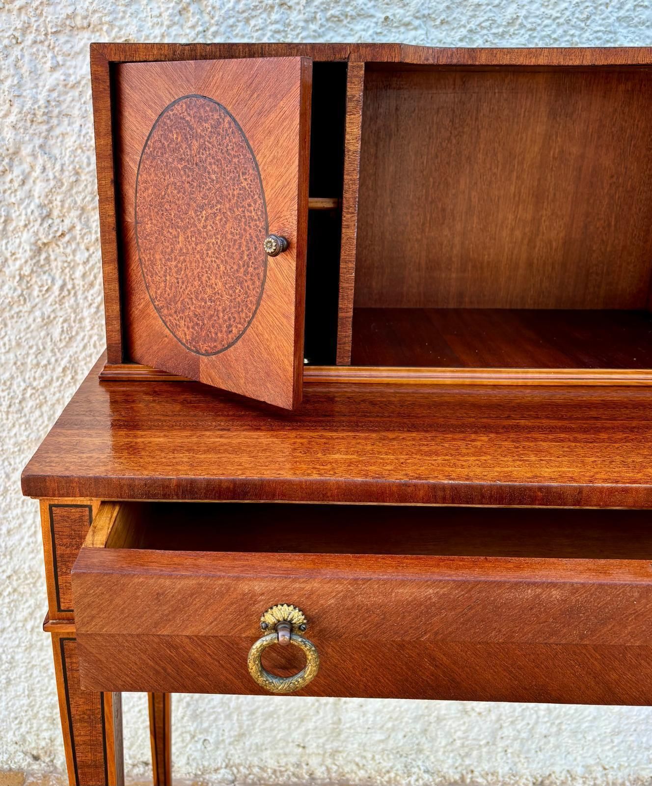 Mobilier Bureau français en placage de noyer, début du XXe siècle, années 1940 photo