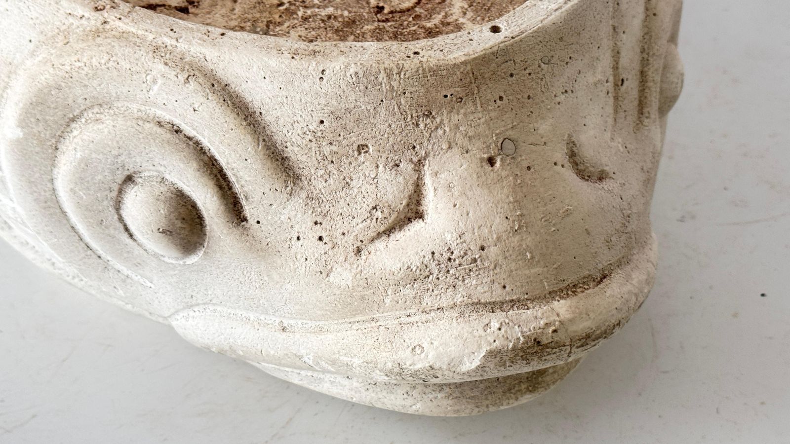 Large Plaster Jardinière France, 1930s Fish Sculpture In The Style Of Martel photo vinterior