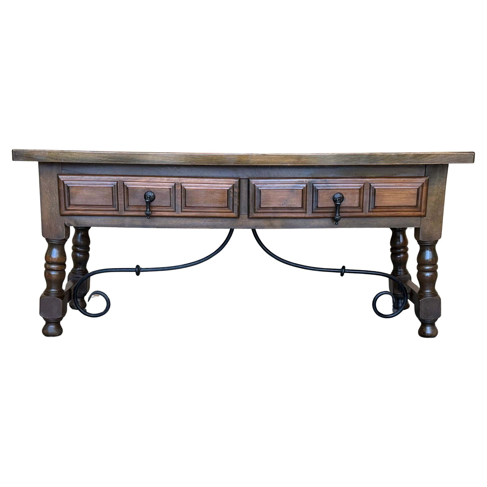 Table basse espagnole rectangulaire à pieds tournés et quatre tiroirs