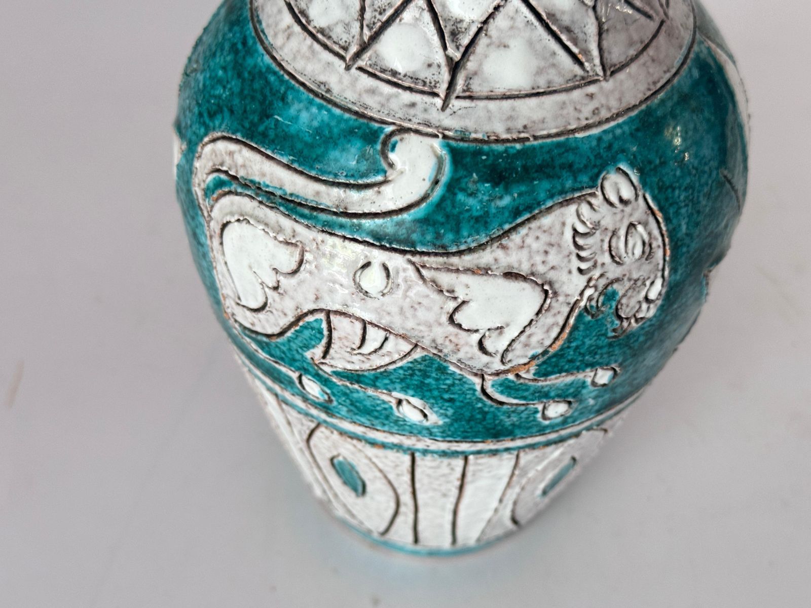 Vase In Enameled Ceramic Green And White Italy 1970 Signed photo vinterior