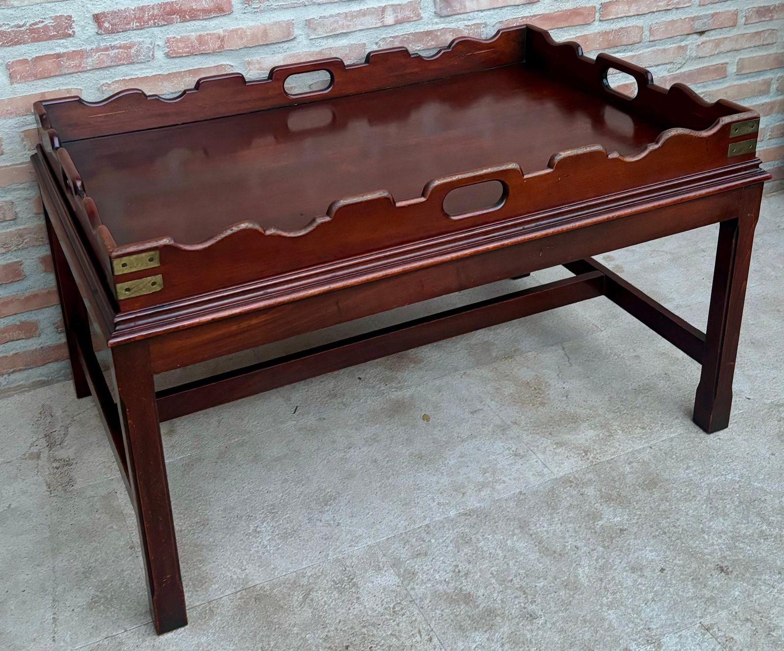 Table basse en bois avec grand plateau amovible, début du XXe siècle, 1924, lot de 2 photo vinterior