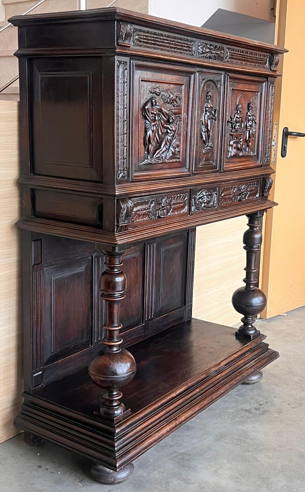 19th Century Dutch Hand Carved Renaissance Raised Cabinet photo vinterior